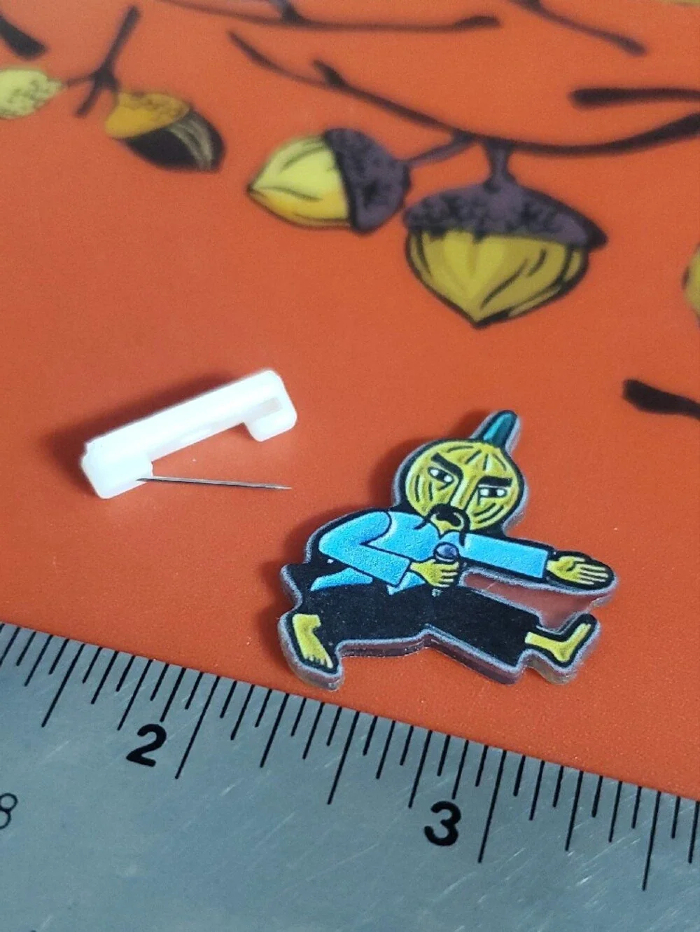 Parappa Onion-Head Character Acrylic Pin in Bright Yellow & Teal